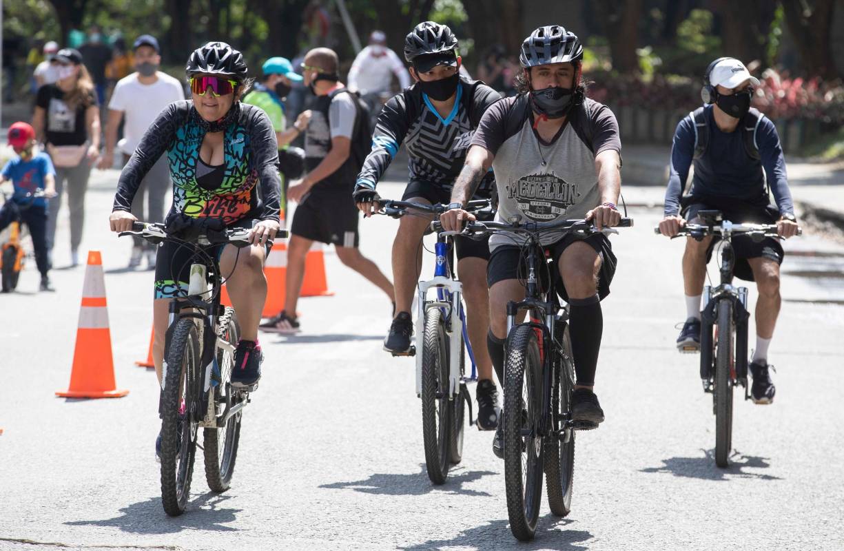 El Inder Alcaldía de Medellín ha establecido algunas normas par disfrutar con seguridad de las ciclovías. Foto: Manuel Saldarriaga Quintero