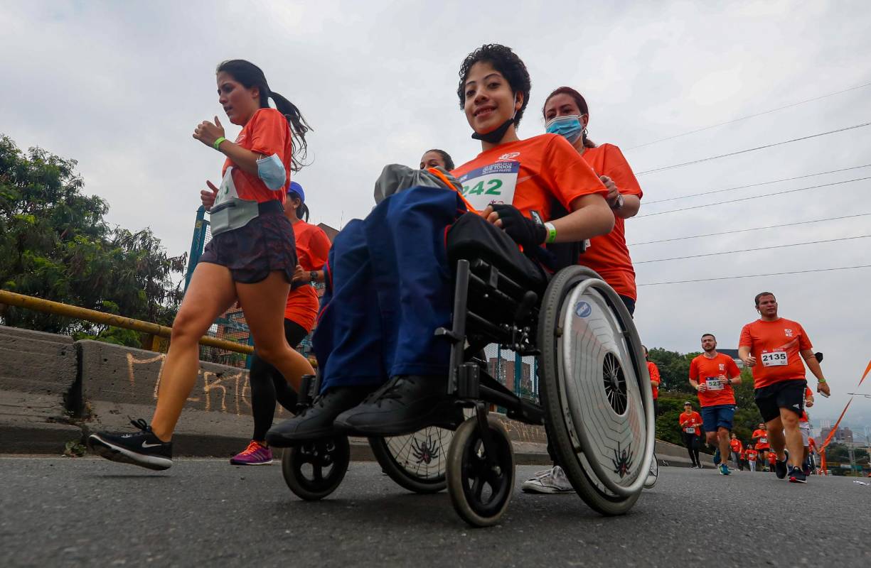 “Estamos felices porque Medellín nos respondió”, aseguró Sonia Uribe López, quien manifestó que “aquí tuvimos cerca de tres mil personas participando en la primera carrera del año”. Foto: Manuel Saldarriaga Quintero.