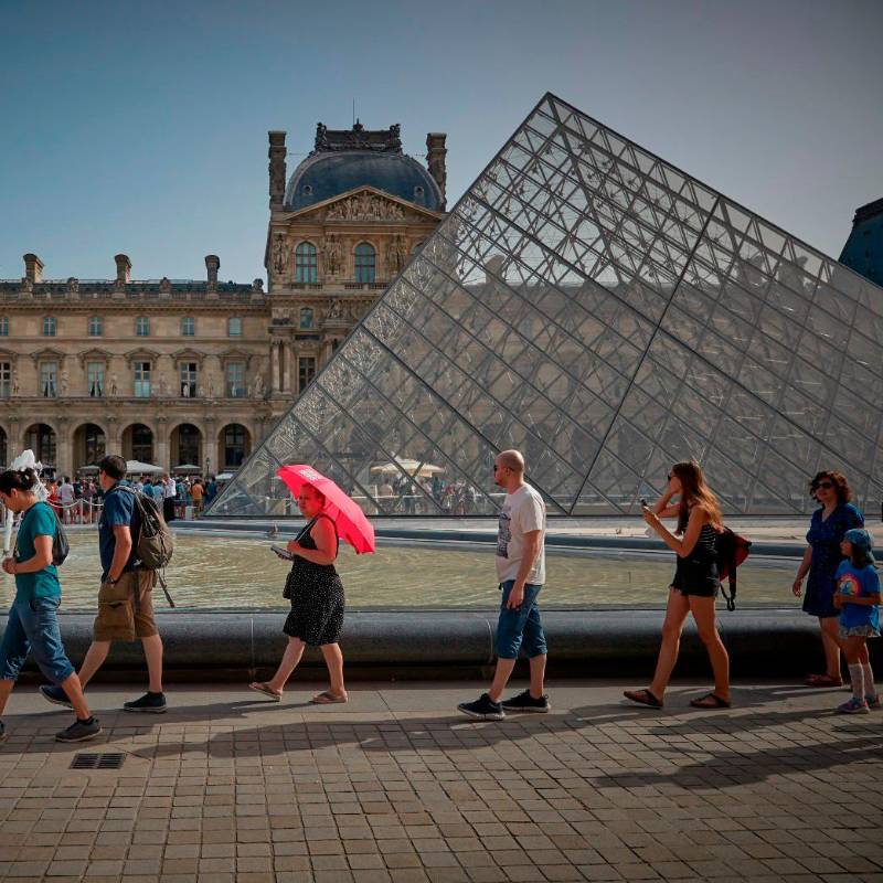 En 2025, el presidente de Francia, Emmanuel Macron, anunció un gran proyecto de renovación para el museo por un valor total estimado de 660 millones de euros. Foto Getty.