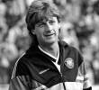Con esta imagen le rindieron homenaje a Frank Mill, campeón del mundo en Italia 1990, quien falleció tras sufrir un infarto.<b> </b> FOTO TOMADA X @DFB_Team
