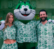 Bohío Playa y Atlético Nacional lanzaron su colección este 20 de abril tras una preventa que superó las expectativas. FOTO: CORTESÍA