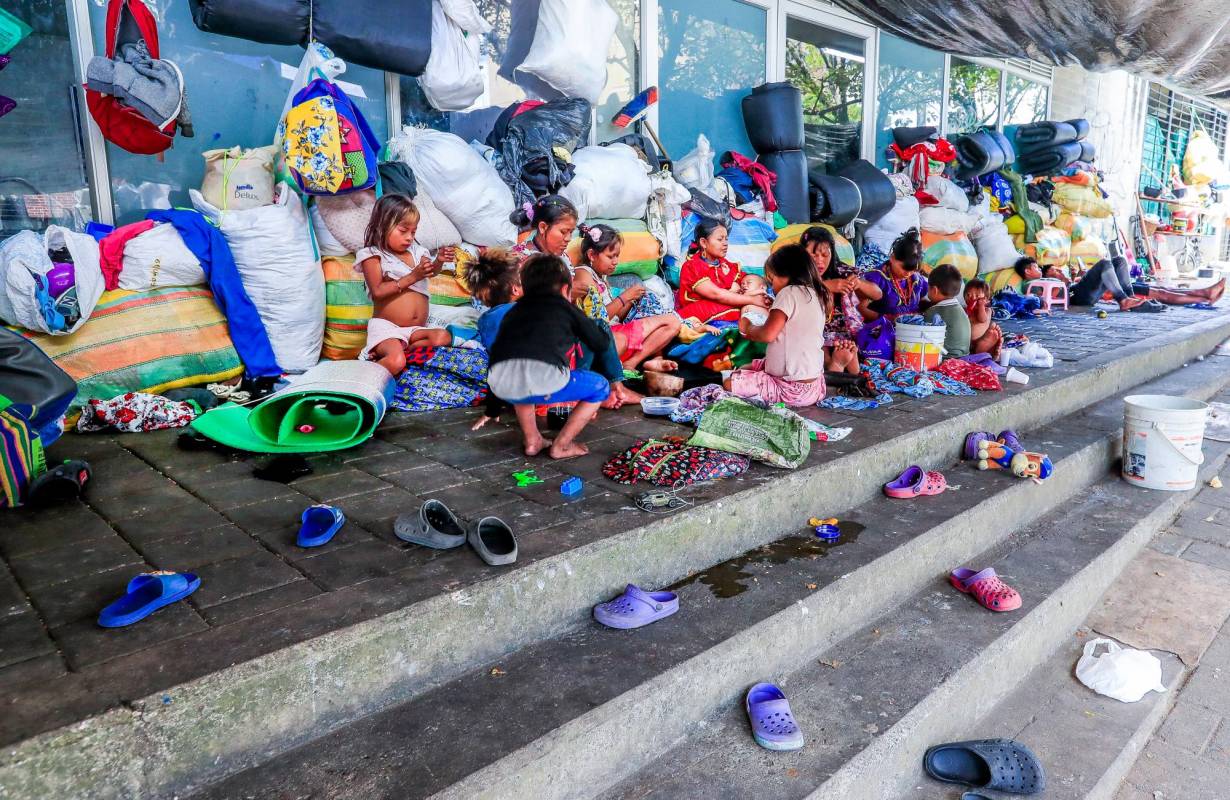 Estas familias habían llegado a Medellín desplazados por la violencia. FOTO: Jaime Pérez