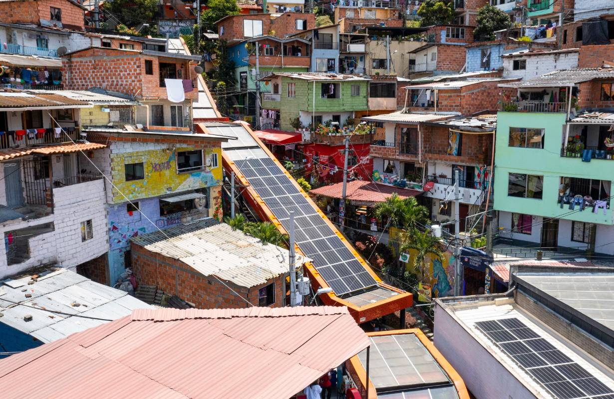 Los más beneficiados con este medio de transporte son los residentes y turistas. Foto: Manuel Saldarriaga Quintero.