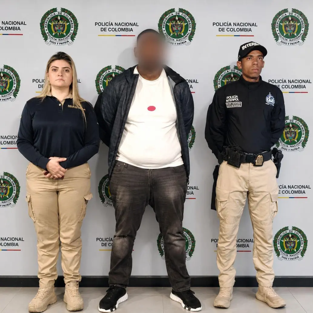 <span class="mln_uppercase_mln">Un</span><b><span class="mln_uppercase_mln"> ciudadano holandés que ingresó a Colombia el pasado 3 de junio fue capturado en Medellín tras requerimientos de autoridades europeas por narcotráfico y lavado de dinero. FOTO:Migración Colombia</span></b>