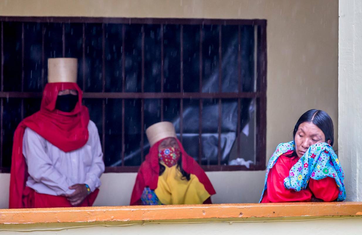 Entre los desplazados hay 385 niños hasta los cinco años y 495 adultos mayores. También hay indígenas embera. Foto Juan Antonio Sánchez Ocampo