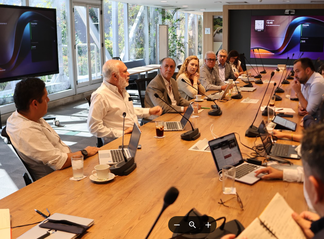 En el espacio participó tanto el gerente general de EPM, John Maya, como el ministro de Minas, Edwin Palma. FOTO: Cortesía Ministerio de Minas
