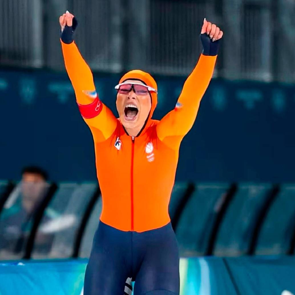 Jutta Leerdam, de 27 años de edad, evidencia con gratos resultados lo que promueve en sus redes sociales, en las que constantemente habla del esfuerzo, la constancia y la importancia de perseguir metas deportivas. FOTO INSTAGRAM J. LEERDAM