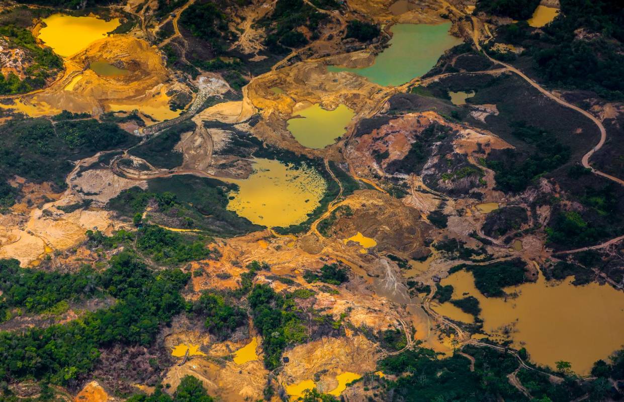 En dos de las regiones de Antioquía, Bajo Cauca y Nordeste, contrasta la riqueza del oro con la pobreza de su gente. Foto: MANUEL SALDARRIAGA QUINTERO.