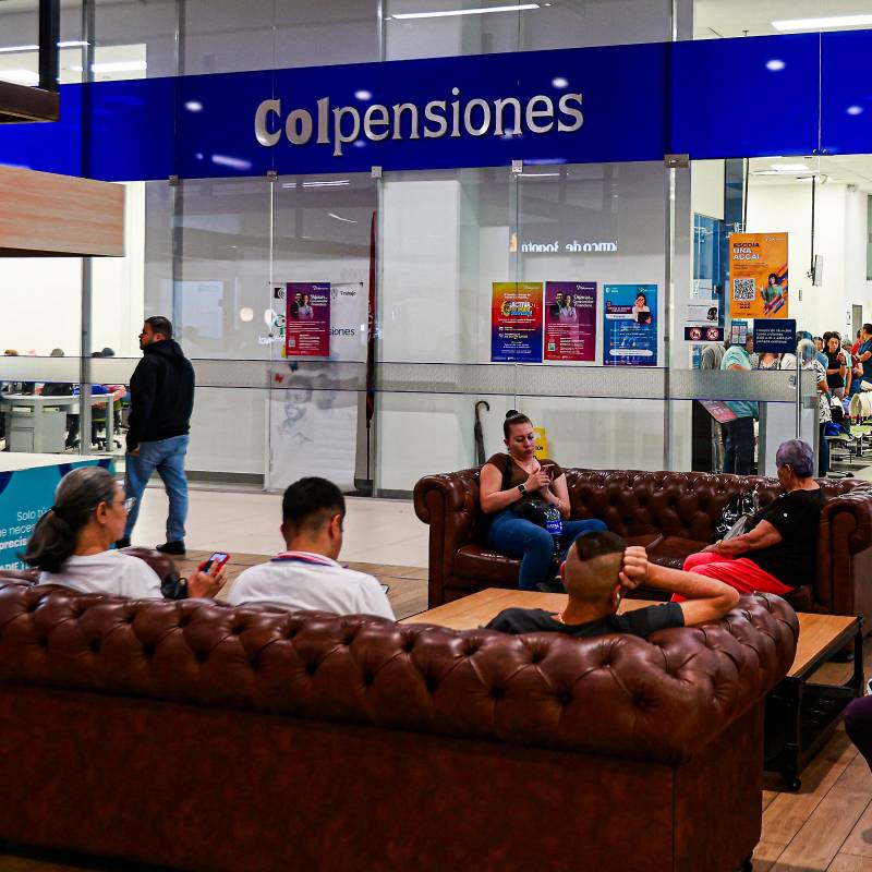 La “Semana del Traslado” de Colpensiones acompañar a los afiliados de fondos privados en la toma de decisiones. FOTO Manuel saldarriaga