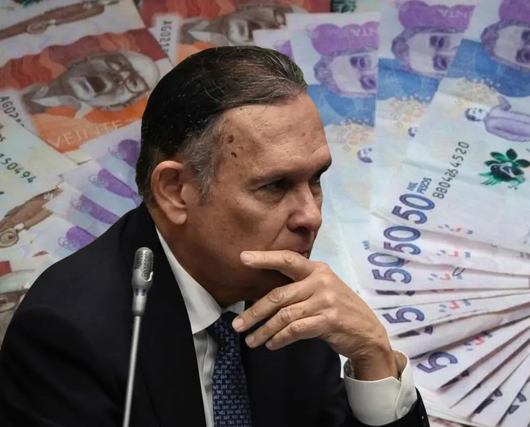 El senador Efraín Cepeda advirtió que el Gobierno busca aprobar el Presupuesto 2026 por decreto si se rompe el quórum en el Congreso. FOTO: Colprensa y Getty.