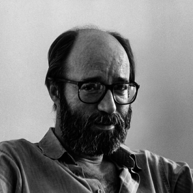 Antonio Caballero (1945-2021) escribió una de las novelas fundamentales de la literatura colombiana, Sin remedio, reeditada este año por Alfaguara. Foto: Cortesía Penguin Random House