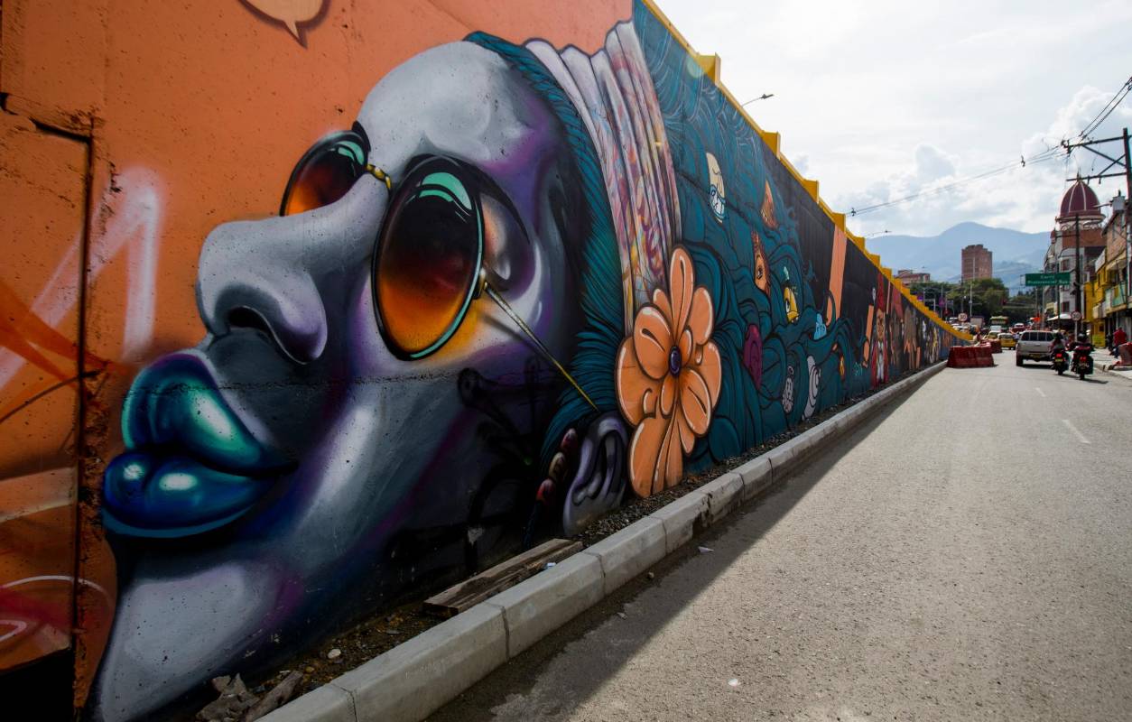 Los murales son alusivos a la ecociudad, la mujer, la cultura afro y la educación. Fotos Julio César Herrera.