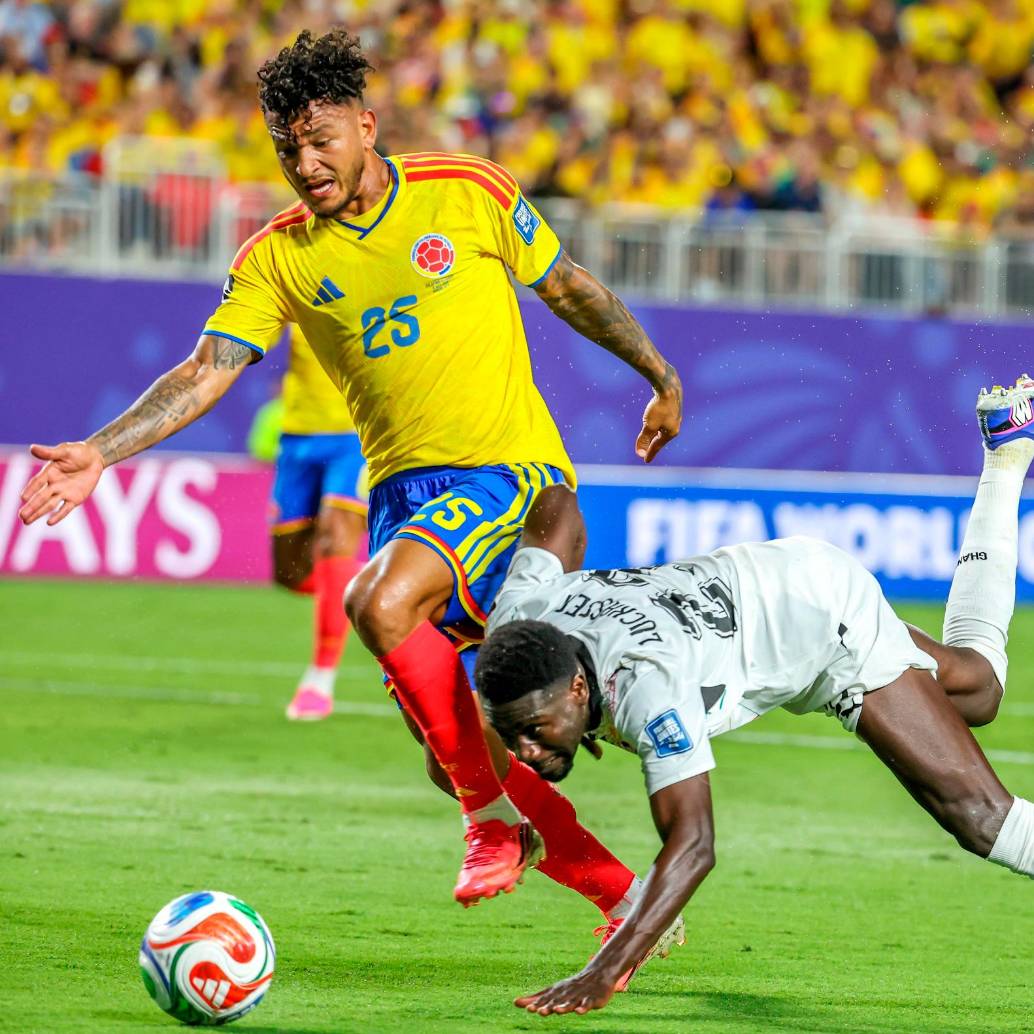 Luis Javier Suárez, de buena campaña en Europa, espera ser determinante este martes con la Selección Colombia ante Suiza. FOTO JUAN ANTONIO SÁNCHEZ