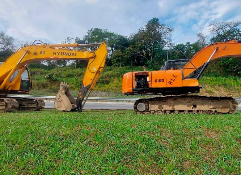 En la acción fueron incautadas herramientas y maquinaria avaluadas en $400 millones. FOTO CORTESÍA EJÉRCITO