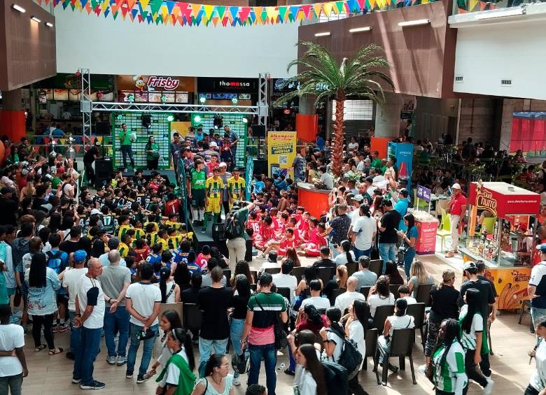 El Centro Comercial Aventura lleva cuatro años apoyando la Copa Atlético Nacional con la Comunidad. Foto: Cortesía