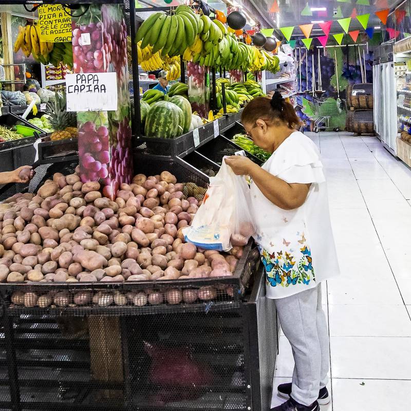 El más reciente informe de la Ocde confirmó que Colombia sigue ocupando el segundo lugar entre los países del organismo con el mayor aumento del costo de vida. FOTO: Camilo Suárez