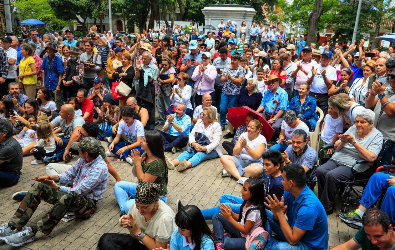 El público respondió positivamente a la convocatoria. Foto: MANUEL SALDARRIAGA QUINTERO.