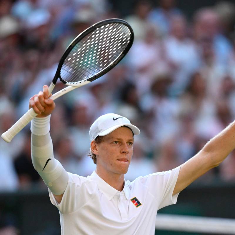 Jannik Sinner, de 23 años de edad, va por su primer título de Wimbledon. FOTO: GETTY
