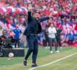 Javier Gandolfi ayer durante el clásico. FOTO: Juan Antonio Sánchez