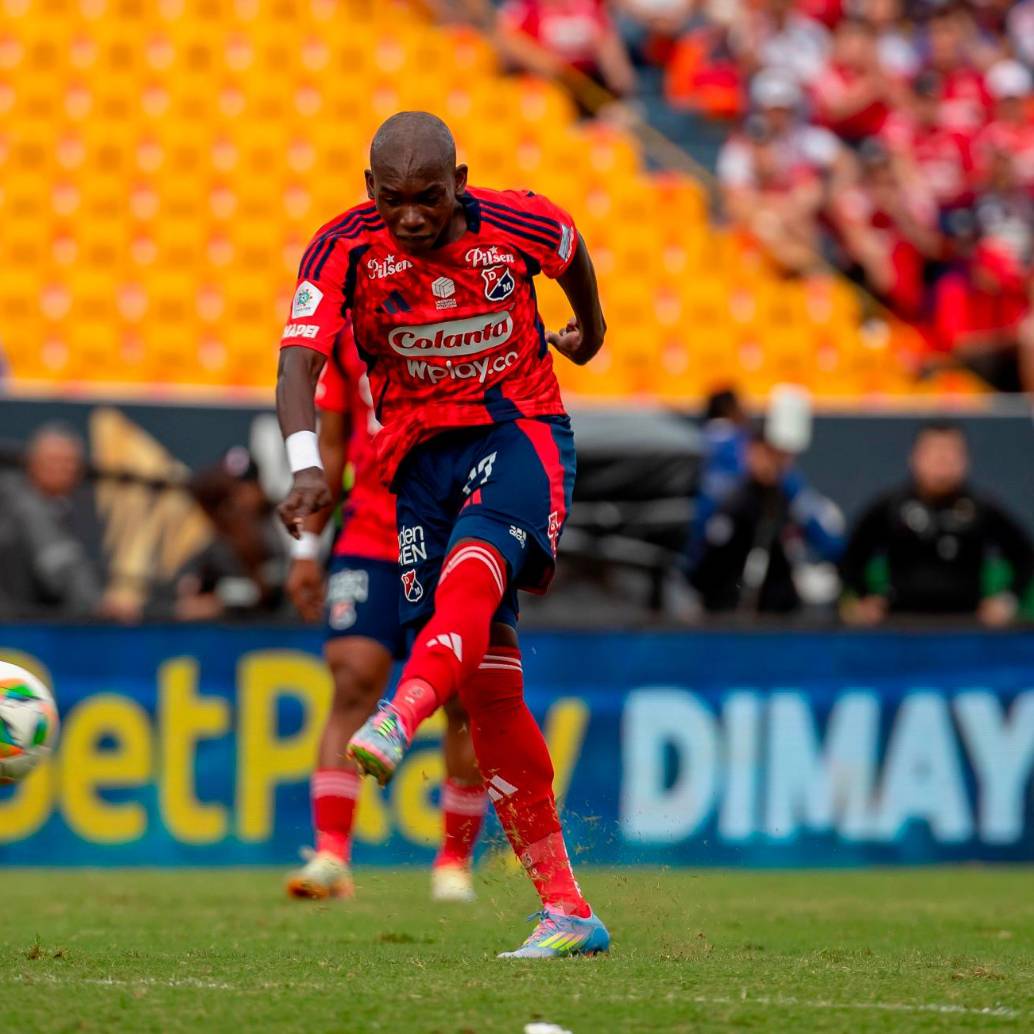 El futbolista Gerónimo Mancilla inició la jugada que terminó en el gol de Baldomero Perlaza el domingo, contra Alianza Valledupar. FOTO: Juan Antonio Sánchez