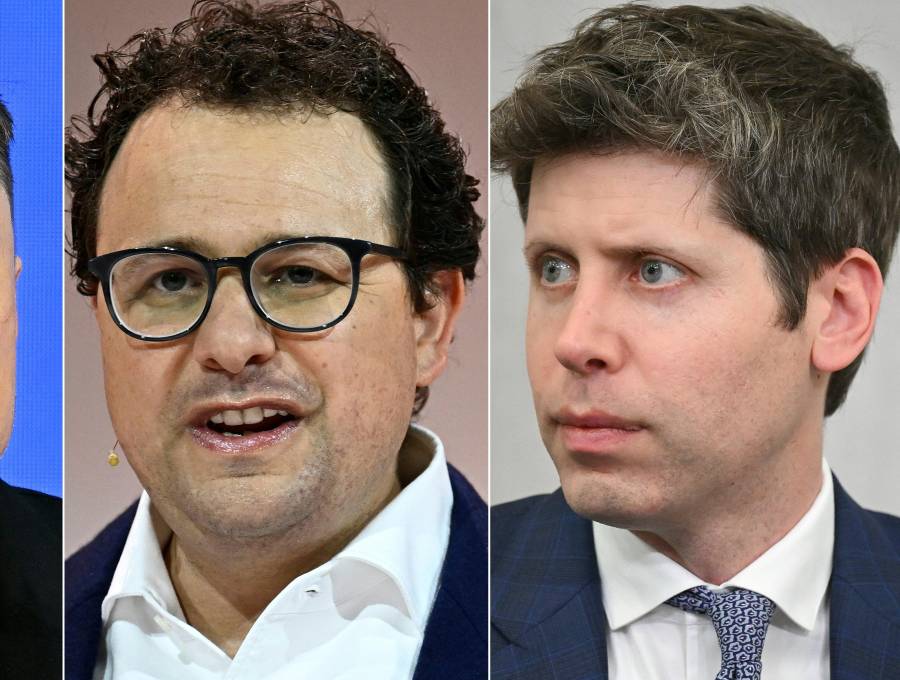 Elon Musk, Dario Amodei y Sam Altman, directivos de xAI, Anthropic y OpenAI, respectivamente, respaldaron un llamado a reducir el ritmo de desarrollo de la IA. FOTO AFP