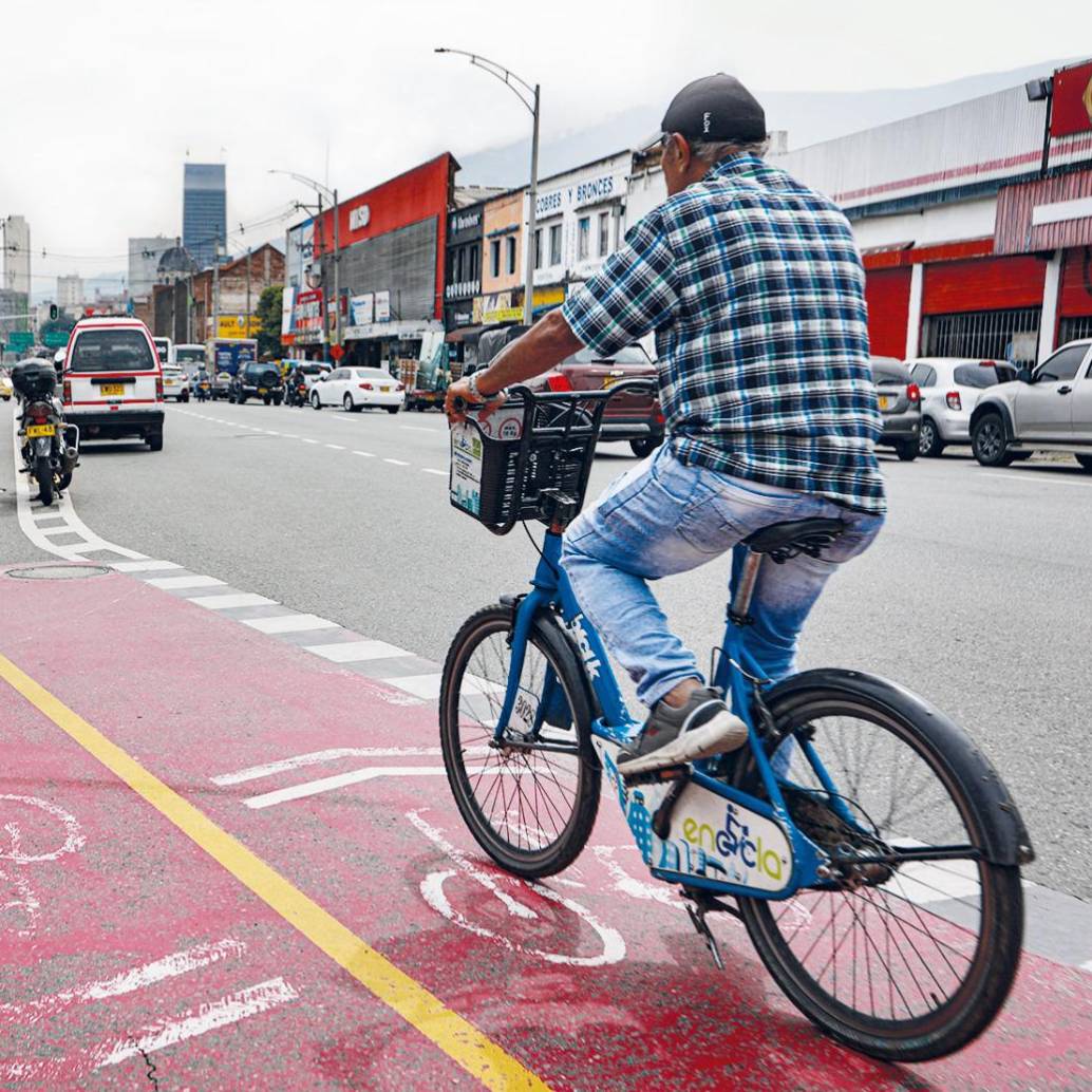 El 2% de los habitantes de Medellín se transporta principalmente en bicicleta. Foto: Andrés Camilo Suárez Echeverry