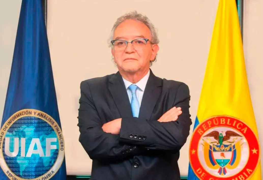 En el gobierno de Gustavo Petro, Jorge Lemus ha pasado por las direcciones de la DNI y la UIAF, las principales agencias de inteligencia estatal. FOTO: CORTESÍA UIAF.