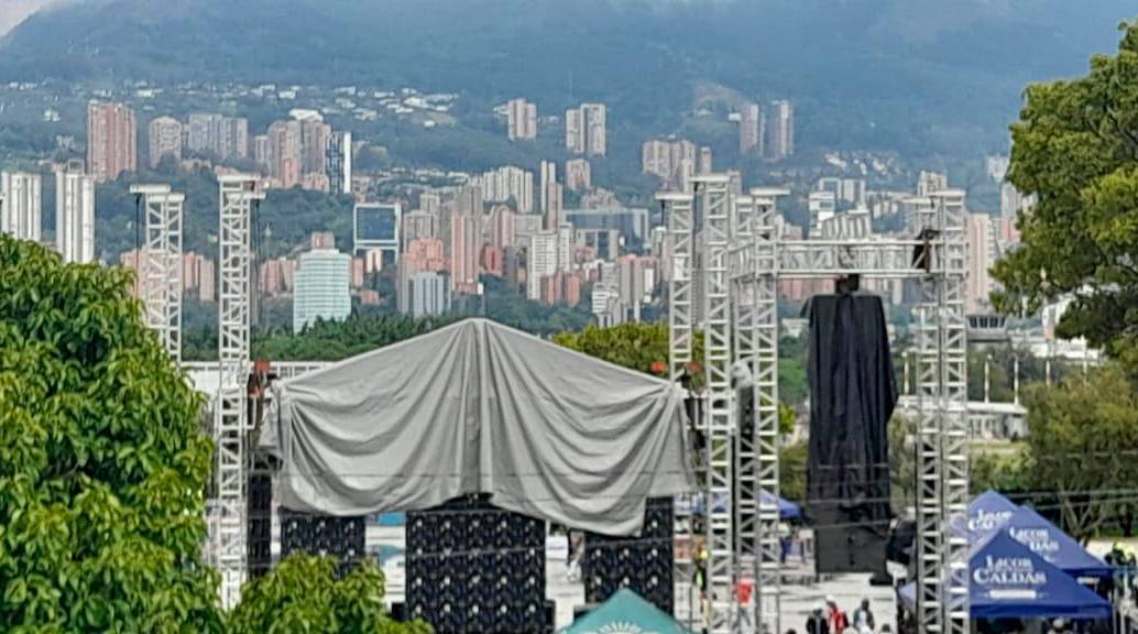 Los conciertos con ruido peligroso y el caos siguieron. Como en los tiempos de Quintero, los habitantes de Las Playas viven un infierno con esta Alcaldía. <b><span class="mln_uppercase_mln"> </span></b>FOTO<b><span class="mln_uppercase_mln"> cortesía</span></b>