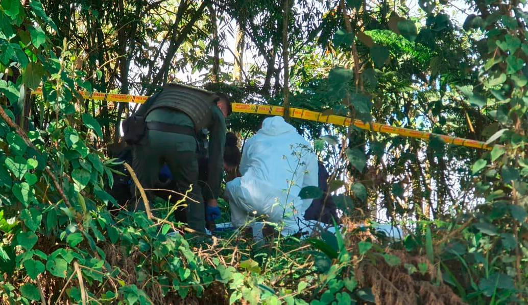 Autoridades lanzan recomendaciones para evitar actividades de senderismo en el Salto del Ángel, de Envigado, para evitar muertes como la registrada la semana pasada de una mujer de 34 años. FOTO: ARCHIVO-SANTIAGO OLIVARES TOBÓN