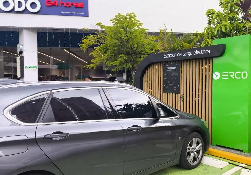 Según Erco Energía, la movilidad eléctrica debería estar en la agenda de las asambleas de copropietarios en 2026. FOTO: Erco Energía.