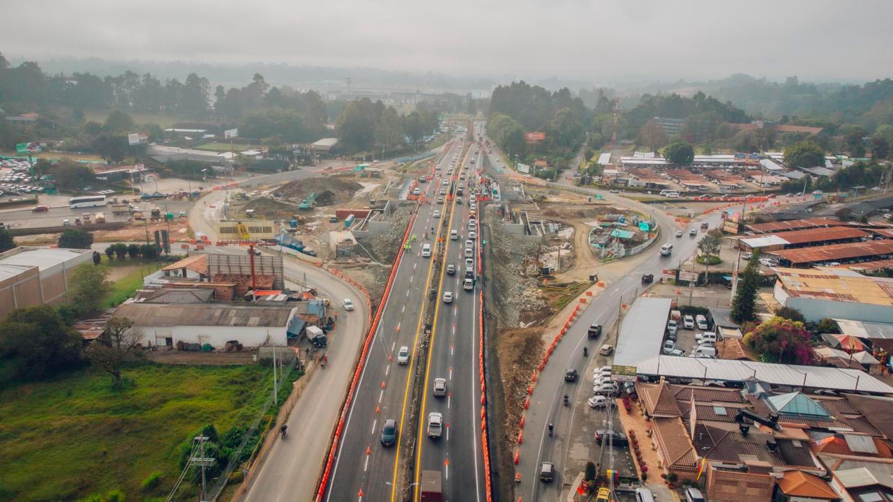 Este avance representa un hito importante en la estrategia de la región para reducir los tiempos de desplazamiento y descongestionar las principales vías de acceso al terminal aéreo. Foto: Cortesía