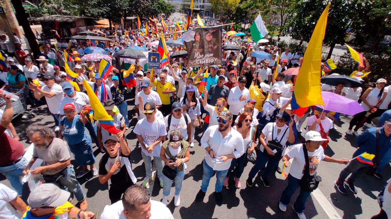 En imágenes | La oposición al Gobierno de Petro vuelve a salir a ...