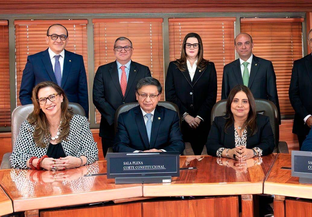 El magistrado Jorge Enrique Ibáñez (abajo, a la izquierda) pidió, de manera formal, congelar los efectos del decreto. Plantea que el decreto quede en pausa mientras la Corte estudia su validez.<b> </b>FOTO<b> COLPRENSA</b>