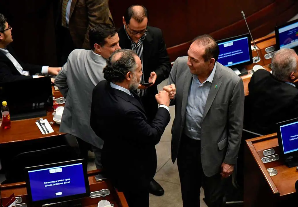 Reforma laboral pasa a conciliación de Senado y Cámara para ser ley. Foto: Senado