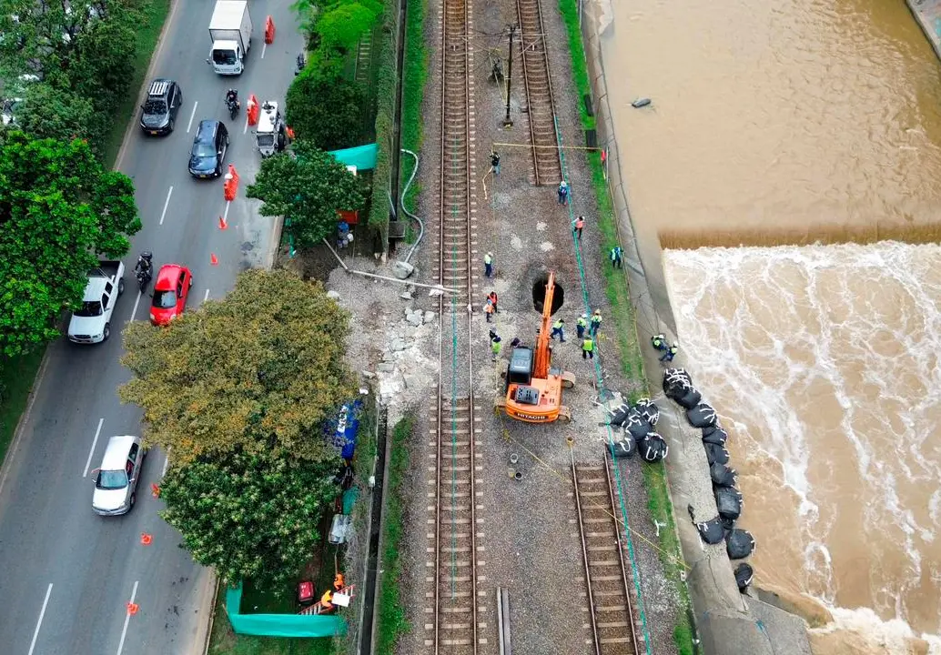 Aspecto de los trabajos que avanzan entre las estaciones Aguacatala y Poblado del metro de Medellín. FOTO: Camilo Suárez Echeverry