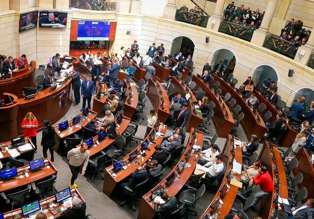 La Corte Constitucional debe sentenciar si el debate del proyecto de reforma pensional en el Congreso se ajustó a la normativa y cumplió con el procedimiento que dicta la ley colombiana. FOTO Colprensa