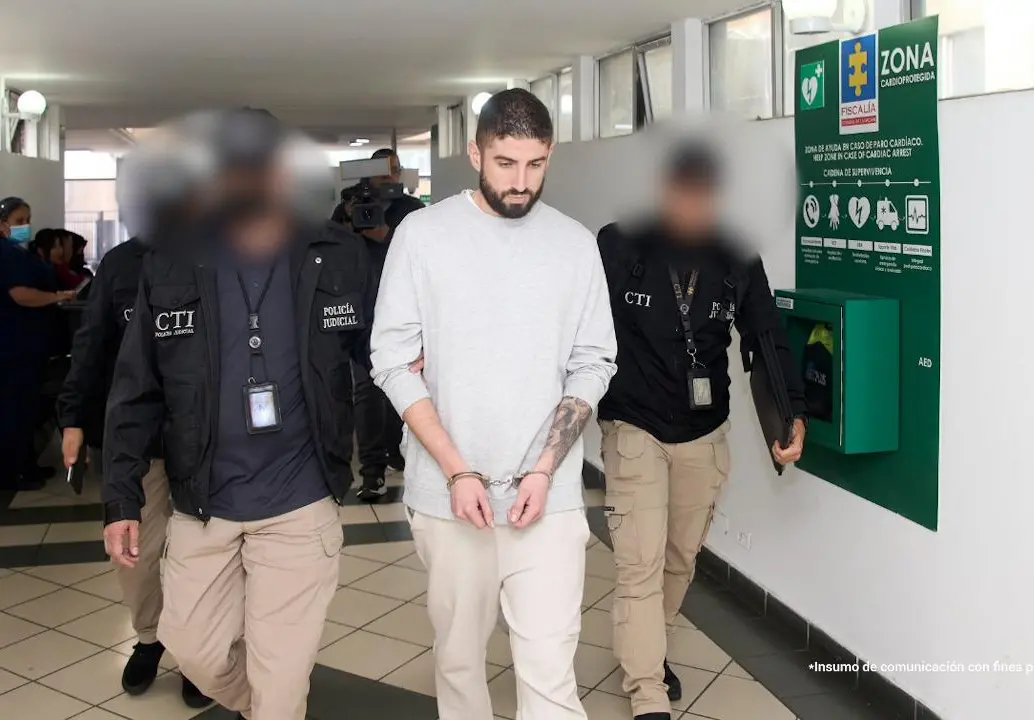 Así fue la captura de Luis Felipe Agudelo Maya, señalado como el cerebro de una red que implementaba un esquema de blanqueo de capitales basado en el intercambio de criptoactivos. FOTO: Cortesía Fiscalía General de la Nación