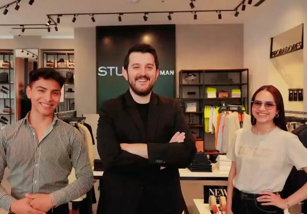 Studio F busca talento para reforzar su equipo en ventas, servicio al cliente y administración durante la temporada alta. FOTO: GETTY