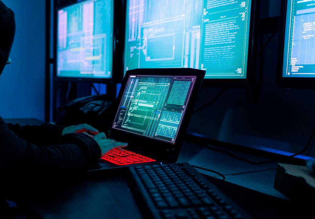 Expertos prendieron las alarmas por la facilidad que la IA les da a los ciberdelincuentes para cometer delitos.<span class="mln_uppercase_mln"> FOTO</span> <b><span class="mln_uppercase_mln">getty</span></b>