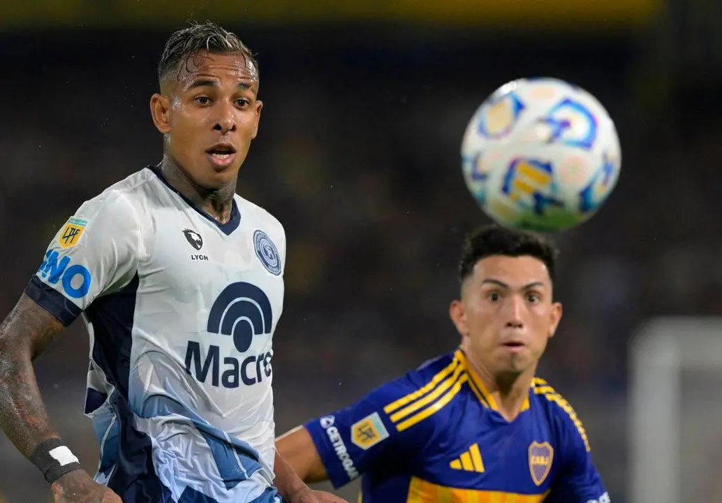 En lo deportivo, Sebastián Villa no tiene discusión, ya que atraviesa un gran 2026. FOTO AFP