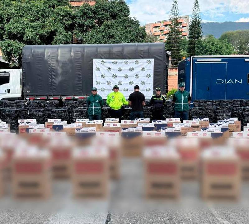Las autoridades incautaron en las últimas dos semanas más de 300.000 cajetillas de cigarrillos de contrabando provenientes de Paraguay, China y Corea del Sur. FOTO: CORTESÍA POLICÍA FISCAL Y ADUANERA