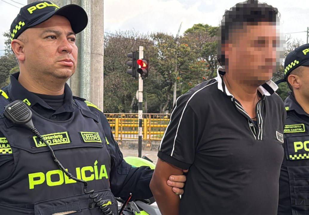 El hombre fue capturado por la Policía luego de que el caso fuera denunciado. FOTO: Cortesía Policía Meval