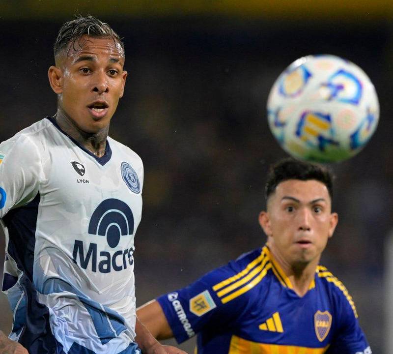 En lo deportivo, Sebastián Villa no tiene discusión, ya que atraviesa un gran 2026. FOTO AFP