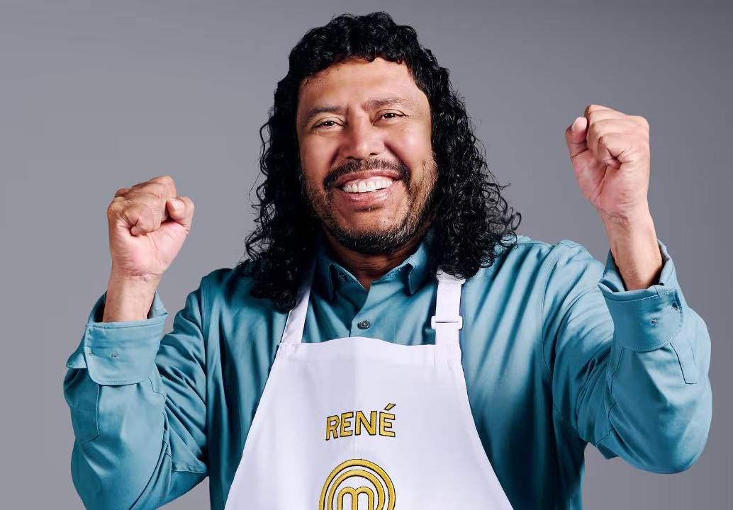 René Higuita se despidió de la cocina de MasterChef Celebrity en medio de lágrimas, agradecimientos y emotivas palabras de sus compañeros. FOTO RCN