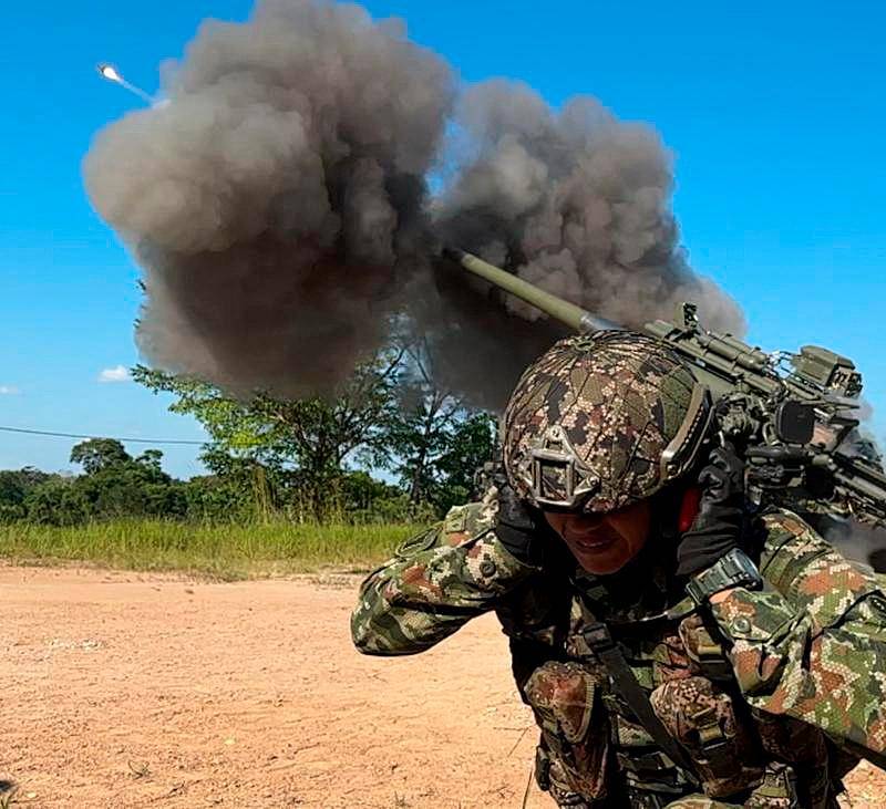 La inseguridad creciente en regiones clave del país eleva los costos empresariales y frena la inversión en Colombia. FOTO AFP