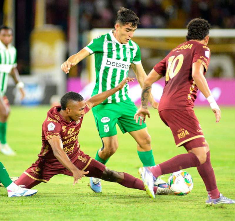 Atlético Nacional empezará el duelo de vuelta, este sábado en el Atanasio, con la ventaja del gol conseguido en la ida, pero ante un rival como Deportes Tolima no se puede confiar si quiere llegar a la final. FOTO colprensa