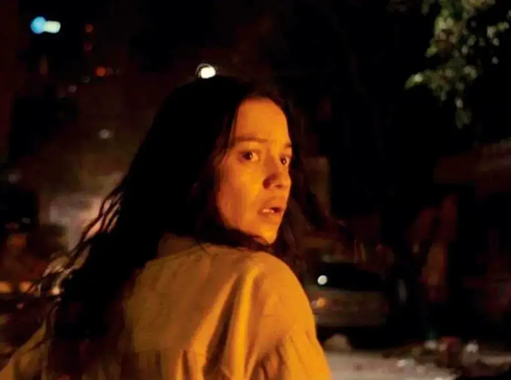 Natalia Reyes interpreta a Adelaida en Aún es de noche en Caracas. FOTO: Cortesía