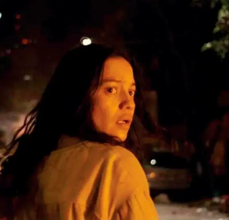 Natalia Reyes interpreta a Adelaida en Aún es de noche en Caracas. FOTO: Cortesía