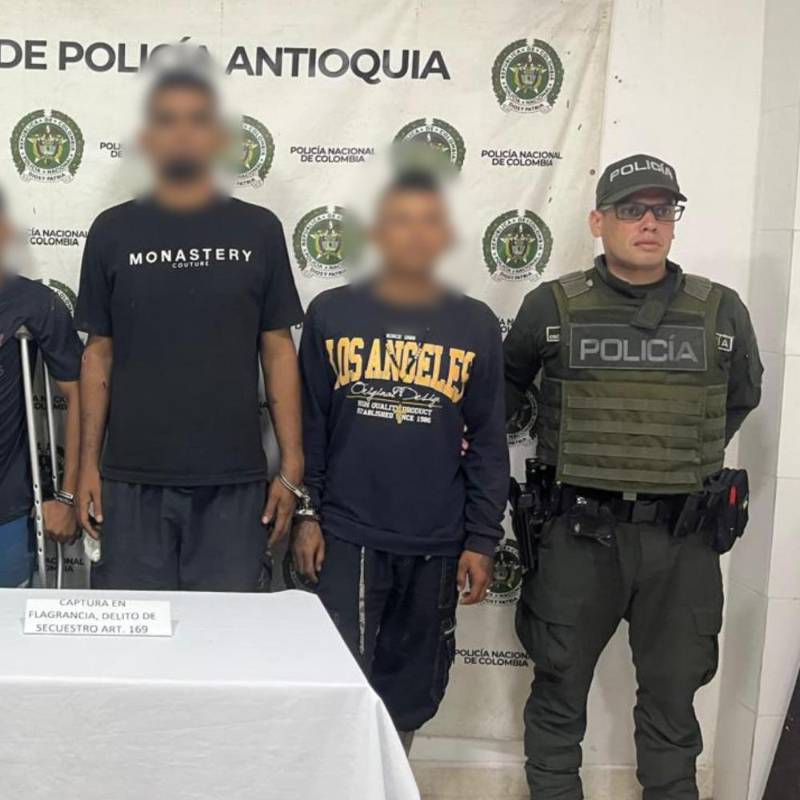 Tres capturados en flagrancia por el delito de secuestro en Remedios. FOTO: POLICÍA ANTIOQUIA