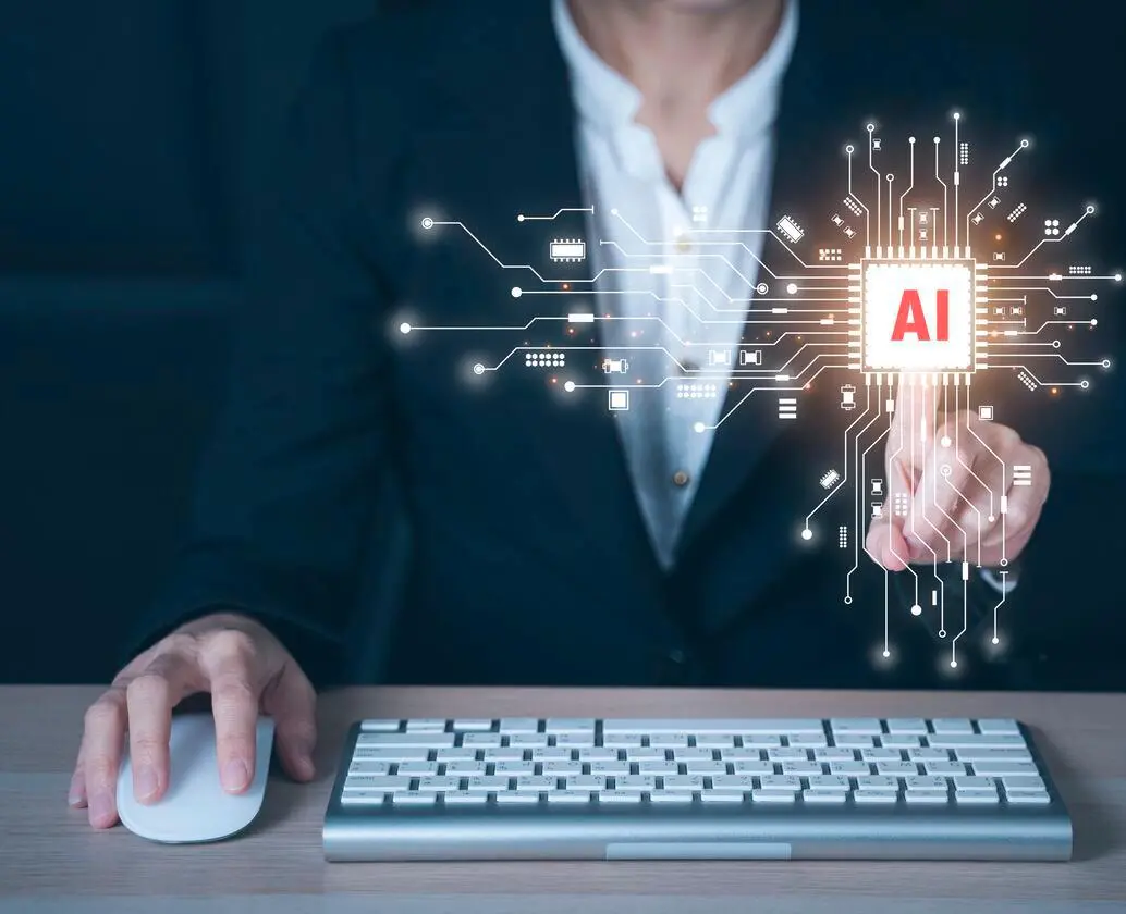 La inteligencia artificial está transformando el empleo en Colombia, generando más vacantes para quienes cuentan con formación en esta tecnología. FOTO: GETTY